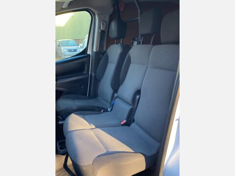 Citroen Berlingo 1.6 BlueHDi 625 LX Panel Van 5dr Diesel Manual L1 (s/s) (111 g/km, 100 bhp) 42