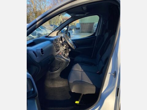 Citroen Berlingo 1.6 BlueHDi 625 LX Panel Van 5dr Diesel Manual L1 (s/s) (111 g/km, 100 bhp) 41