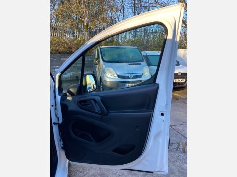 Citroen Berlingo 1.6 BlueHDi 625 LX Panel Van 5dr Diesel Manual L1 (s/s) (111 g/km, 100 bhp) 29