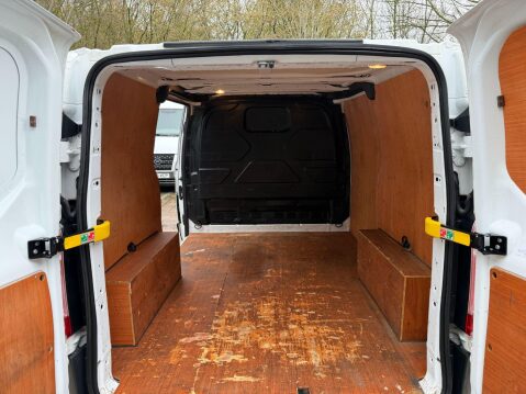Ford Transit Custom 2.0 300 EcoBlue Panel Van 5dr Diesel Manual L1 H1 Euro 6 (105 ps) 17