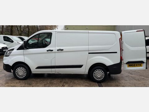 Ford Transit Custom 2.0 300 EcoBlue Panel Van 5dr Diesel Manual L1 H1 Euro 6 (105 ps) 22