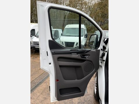 Ford Transit Custom 2.0 300 EcoBlue Panel Van 5dr Diesel Manual L1 H1 Euro 6 (105 ps) 41