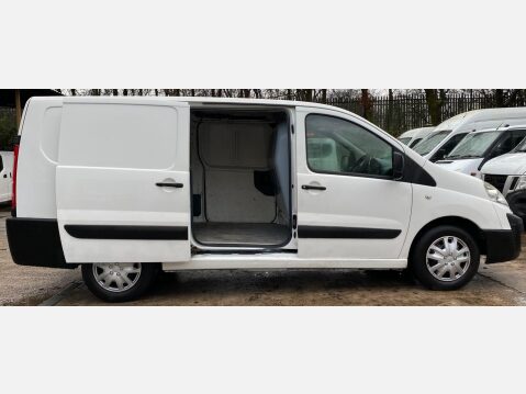 Peugeot Expert 1.6 HDi Panel Van 4dr Diesel Manual L2 H1 (194 g/km, 90 bhp) 10