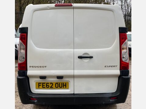 Peugeot Expert 1.6 HDi Panel Van 4dr Diesel Manual L2 H1 (194 g/km, 90 bhp) 15