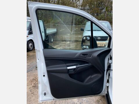 Ford Transit Connect 1.6 TDCi 240 Trend Panel Van 4dr Diesel Manual L2 H1 (128 g/km, 94 bhp) 46