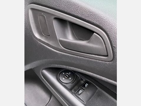 Ford Transit Connect 1.6 TDCi 240 Trend Panel Van 4dr Diesel Manual L2 H1 (128 g/km, 94 bhp) 32