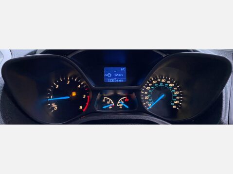 Ford Transit Connect 1.6 TDCi 240 Trend Panel Van 4dr Diesel Manual L2 H1 (128 g/km, 94 bhp) 39