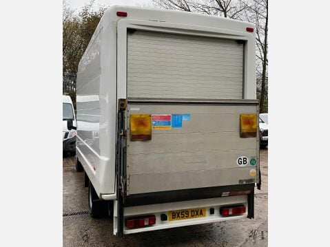 Ford Transit 2.4 TD 350 Luton 3dr Diesel Manual RWD L4 H3 (118 bhp) 17