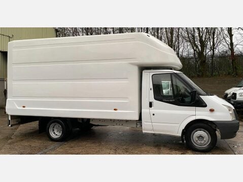 Ford Transit 2.4 TD 350 Luton 3dr Diesel Manual RWD L4 H3 (118 bhp) 6