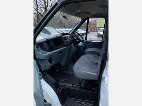 Ford Transit 2.4 TD 350 Luton 3dr Diesel Manual RWD L4 H3 (118 bhp) 40