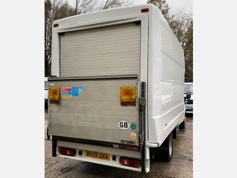 Ford Transit 2.4 TD 350 Luton 3dr Diesel Manual RWD L4 H3 (118 bhp) 11