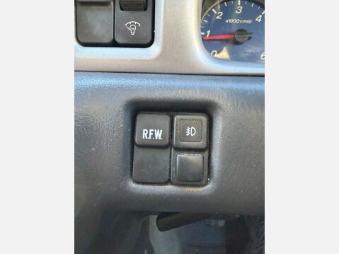 Ford Ranger 2.5 TDdi XLT Thunder Pickup 4dr Diesel Manual 4x4 (107 bhp) 32