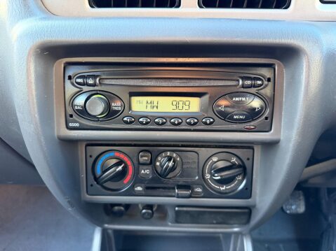 Ford Ranger 2.5 TDdi XLT Thunder Pickup 4dr Diesel Manual 4x4 (107 bhp) 34