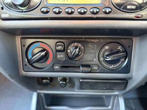 Ford Ranger 2.5 TDdi XLT Thunder Pickup 4dr Diesel Manual 4x4 (107 bhp) 35