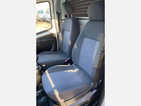 Peugeot Bipper 1.3 HDi S Panel Van 3dr Diesel Manual FWD L1 H1 (124 g/km, 75 bhp) 43