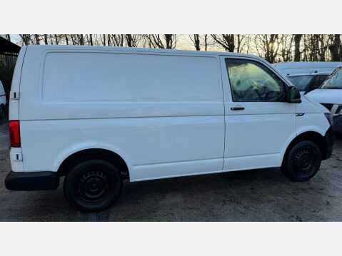 Volkswagen Transporter 2.0 TDI T28 BlueMotion Tech Startline FWD SWB Euro 6 (s/s) 5dr 9
