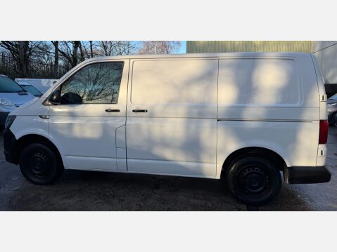 Volkswagen Transporter 2.0 TDI T28 BlueMotion Tech Startline FWD SWB Euro 6 (s/s) 5dr 23