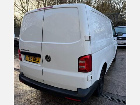 Volkswagen Transporter 2.0 TDI T28 BlueMotion Tech Startline FWD SWB Euro 6 (s/s) 5dr 12