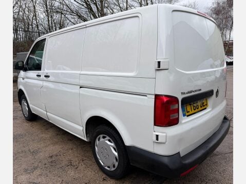 Volkswagen Transporter 2.0 TDI T28 BlueMotion Tech Startline Panel Van 5dr Diesel Manual FWD SWB E 17