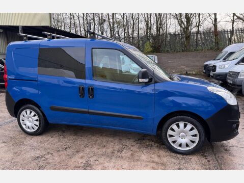 Vauxhall Combo 1.3 CDTi 2300 16v Panel Van 6dr Diesel Manual FWD L2 H1 (136 g/km, 89 bhp) 8