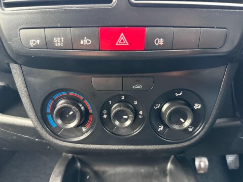 Vauxhall Combo 1.3 CDTi 2300 16v Panel Van 6dr Diesel Manual FWD L2 H1 (136 g/km, 89 bhp) 41