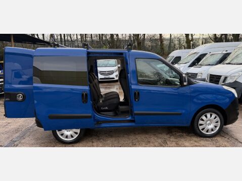 Vauxhall Combo 1.3 CDTi 2300 16v Panel Van 6dr Diesel Manual FWD L2 H1 (136 g/km, 89 bhp) 10