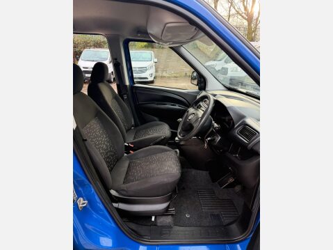Vauxhall Combo 1.3 CDTi 2300 16v Panel Van 6dr Diesel Manual FWD L2 H1 (136 g/km, 89 bhp) 34
