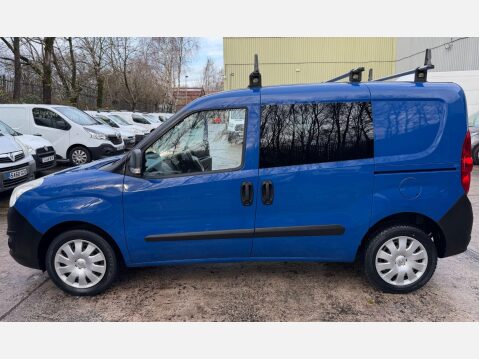 Vauxhall Combo 1.3 CDTi 2300 16v Panel Van 6dr Diesel Manual FWD L2 H1 (136 g/km, 89 bhp) 25