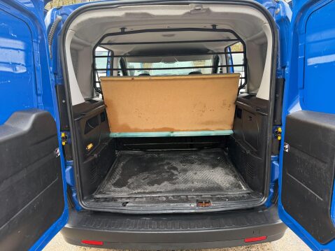 Vauxhall Combo 1.3 CDTi 2300 16v Panel Van 6dr Diesel Manual FWD L2 H1 (136 g/km, 89 bhp) 20