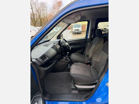 Vauxhall Combo 1.3 CDTi 2300 16v Panel Van 6dr Diesel Manual FWD L2 H1 (136 g/km, 89 bhp) 43