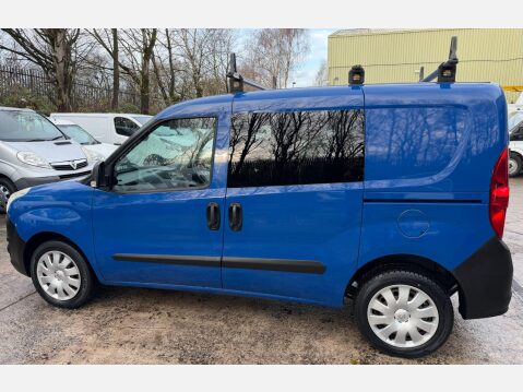 Vauxhall Combo 1.3 CDTi 2300 16v Panel Van 6dr Diesel Manual FWD L2 H1 (136 g/km, 89 bhp) 24