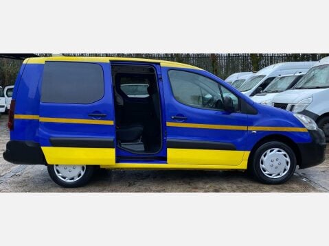 Peugeot Partner 1.6 BlueHDi 744 S Combi Van 6dr Diesel Manual L2 (113 g/km, 97.64 bhp) 9