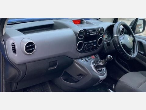 Peugeot Partner 1.6 BlueHDi 744 S Combi Van 6dr Diesel Manual L2 (113 g/km, 97.64 bhp) 49
