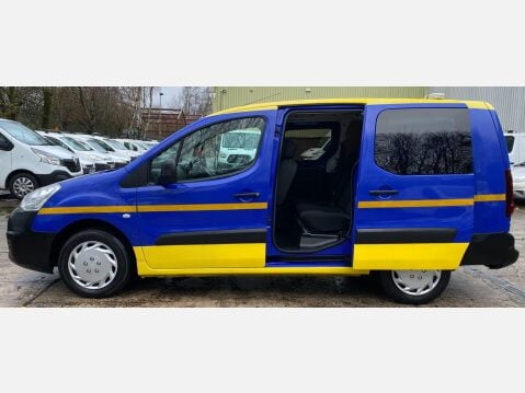 Peugeot Partner 1.6 BlueHDi 744 S Combi Van 6dr Diesel Manual L2 (113 g/km, 97.64 bhp) 24