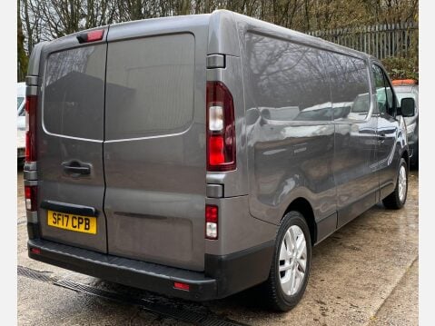 Renault Trafic 1.6 dCi 29 Sport Nav Panel Van 5dr Diesel Manual LWB Standard Roof Euro 6 ( 13