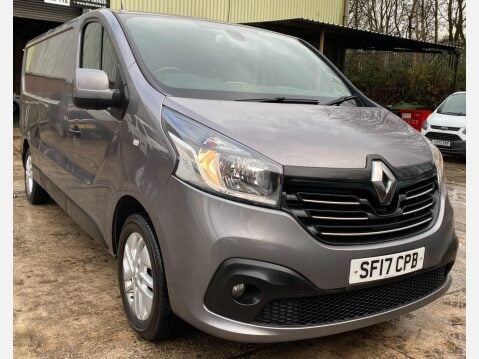 Renault Trafic 1.6 dCi 29 Sport Nav Panel Van 5dr Diesel Manual LWB Standard Roof Euro 6 ( 6