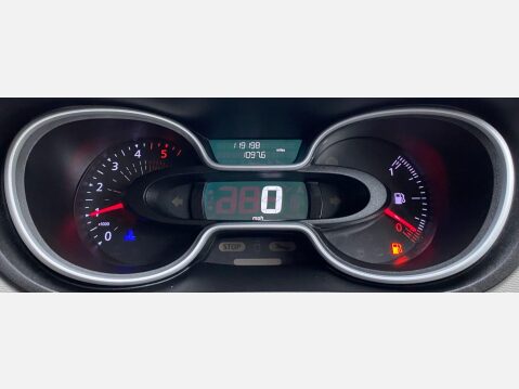 Renault Trafic 1.6 dCi 29 Sport Nav Panel Van 5dr Diesel Manual LWB Standard Roof Euro 6 ( 38