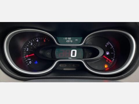 Renault Trafic 1.6 dCi 29 Sport Nav Panel Van 5dr Diesel Manual LWB Standard Roof Euro 6 ( 36