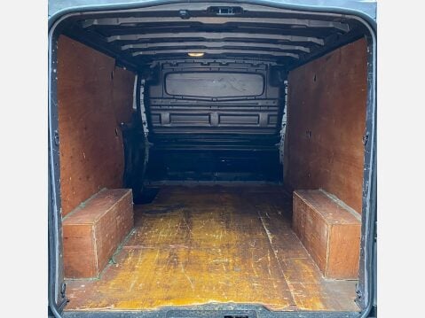 Renault Trafic 1.6 dCi 29 Sport Nav Panel Van 5dr Diesel Manual LWB Standard Roof Euro 6 ( 17