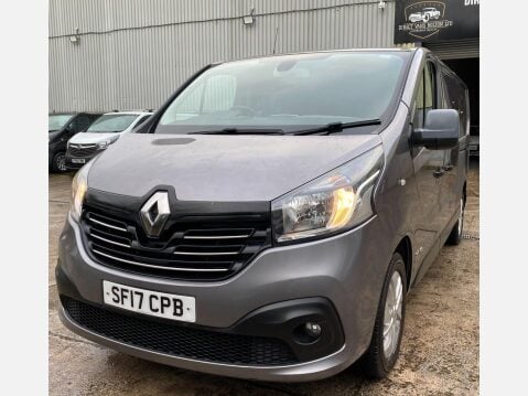 Renault Trafic 1.6 dCi 29 Sport Nav Panel Van 5dr Diesel Manual LWB Standard Roof Euro 6 ( 28
