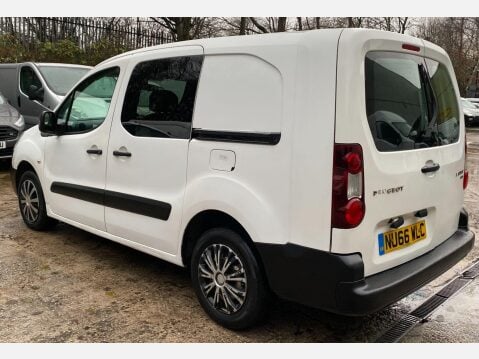 Peugeot Partner 1.6 BlueHDi 744 S Crew Van 6dr Diesel Manual L2 (113 g/km, 100 bhp) 21