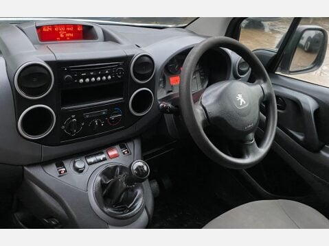 Peugeot Partner 1.6 BlueHDi 744 S Crew Van 6dr Diesel Manual L2 (113 g/km, 100 bhp) 49