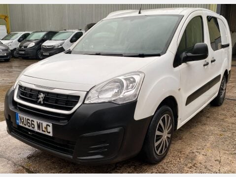 Peugeot Partner 1.6 BlueHDi 744 S Crew Van 6dr Diesel Manual L2 (113 g/km, 100 bhp) 29