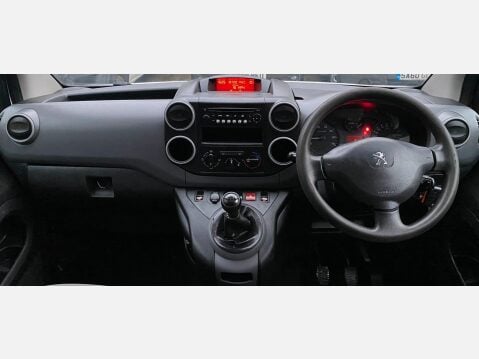 Peugeot Partner 1.6 BlueHDi 744 S Crew Van 6dr Diesel Manual L2 (113 g/km, 100 bhp) 36
