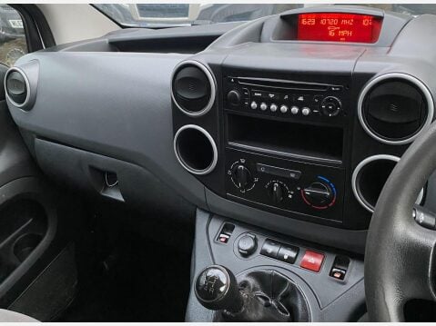 Peugeot Partner 1.6 BlueHDi 744 S Crew Van 6dr Diesel Manual L2 (113 g/km, 100 bhp) 41