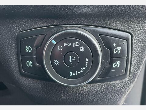 Ford Transit Courier 1.5 TDCi Trend L1 Euro 5 5dr 23