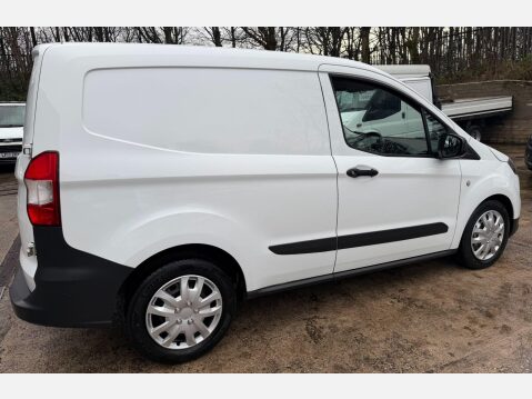 Ford Transit Courier 1.5 TDCi Panel Van 5dr Diesel Manual L1 Euro 6 (s/s) (SLD) (75 ps) 10