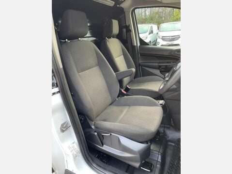 Ford Transit Connect 1.5 TDCi 220 L1 H1 5dr 24