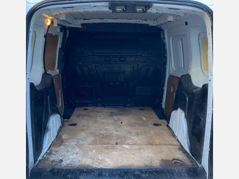 Ford Transit Connect 1.6 TDCi 200 Trend Panel Van 4dr Diesel Manual L1 H1 (124 g/km, 74 bhp) 17