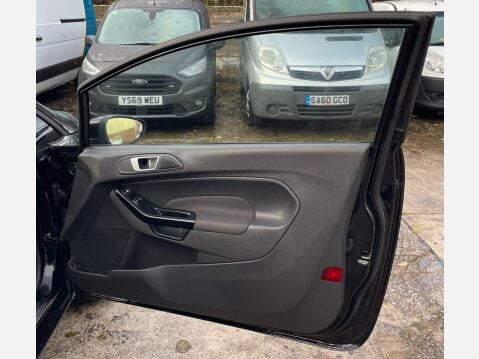 Ford Fiesta 1.25 Zetec Hatchback 3dr Petrol Manual Euro 5 (82 ps) 21